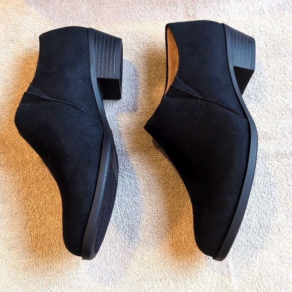 NWOT LifeStride Abilene Black Suede Bootie (Shootie).. Size 7 1/2 W... - Picture 4 of 8